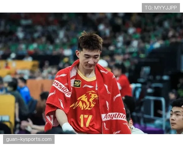 孙铭徽训练完直接干了三碗饭，这食量是真扛不住啊