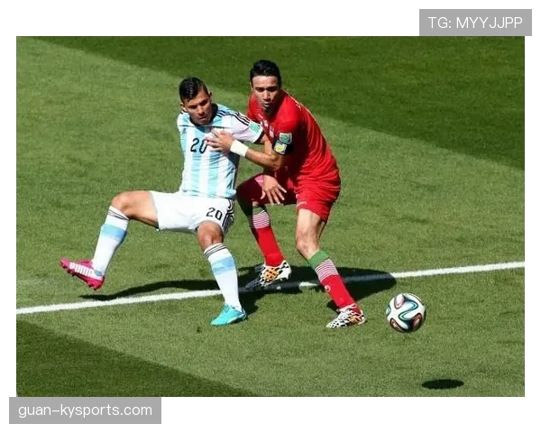 对队友犯规算犯规吗？足球规则里如何判定队内犯规情况